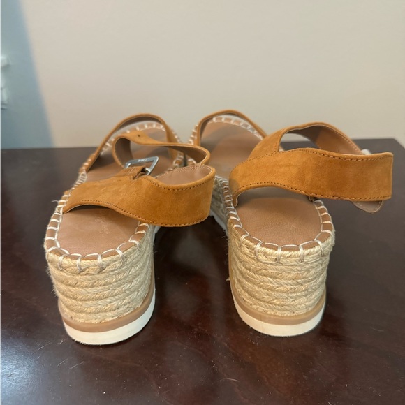 Wedges - Picture 2 of 3